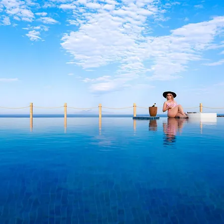 Hotel Gold Diamond Luxury Santorini