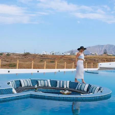 Gold Diamond Luxury Santorini *