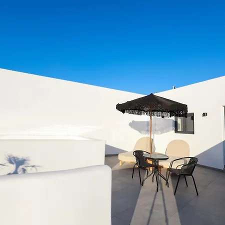 Gold Diamond Luxury Santorini Hotel Vourvoúlos