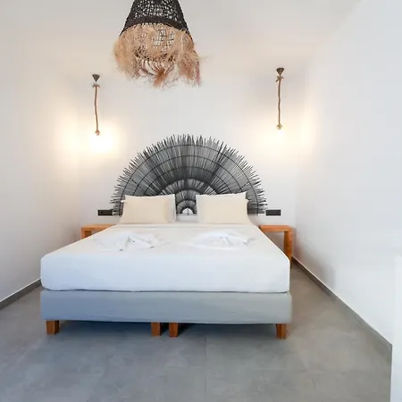 Gold Diamond Luxury Santorini Hotel *
